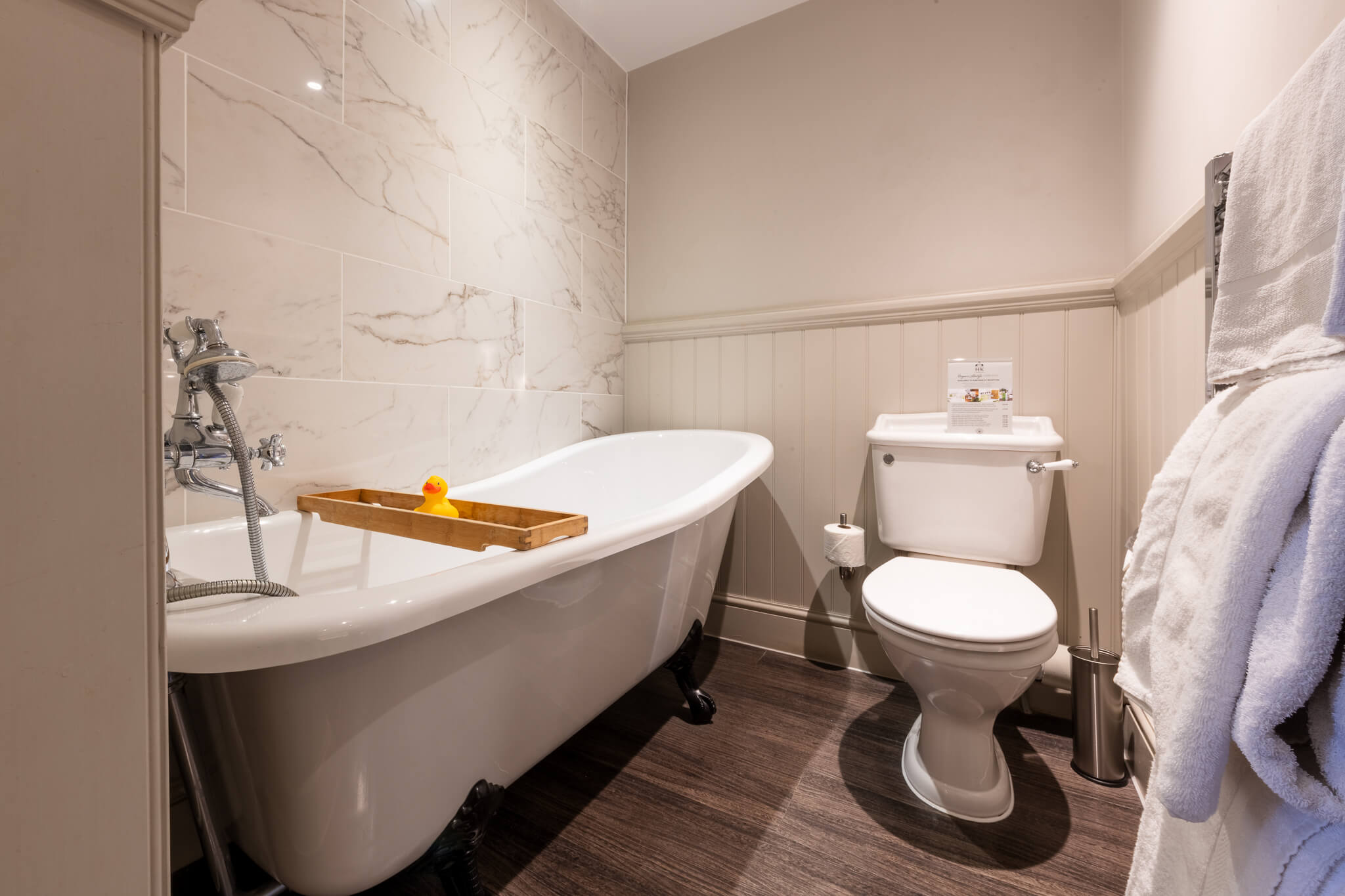 Royal Wells Hotel Superior Double Room Bathroom Space